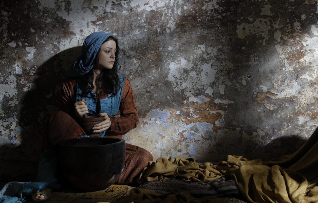 Film Stills / The Dovekeepers The Dovekeepers